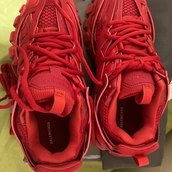 Balenciaga Low - Top Sneakers - Picture 8 of 13